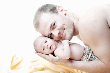 vater mit baby 2