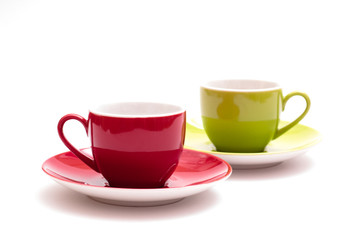 Rote und grüne Espressotasse