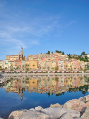 Fototapeta premium Blick auf Menton an der Cote d`Azur