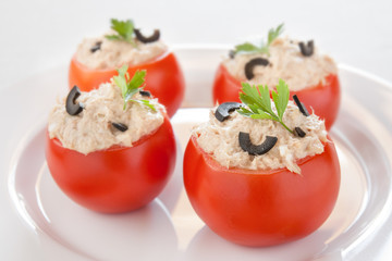 tomatoes stuffed with tuna and black olives