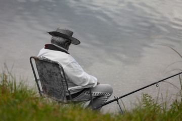 Geduldiger Angler