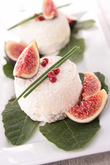 goat cheese and fresh fig
