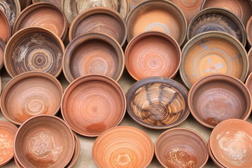 earthenware in the market