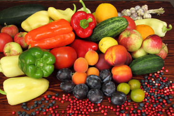 Fototapeta na wymiar Owoce i warzywa