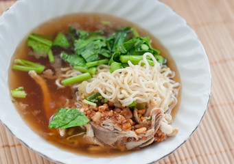 chicken noodles soup