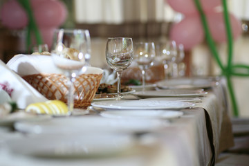 Banquet table