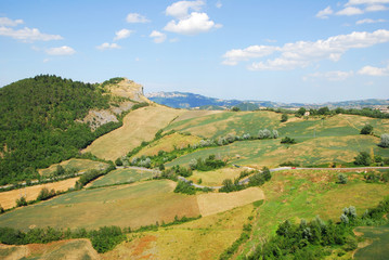 Fototapeta premium Romagna Apennines landscape around San-Leo castle.