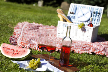 Picnic basket