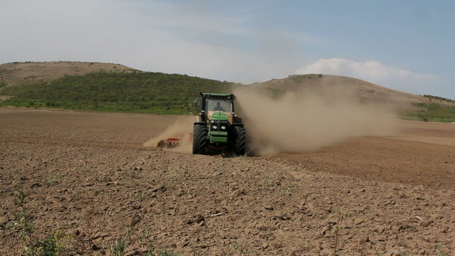 Preparing the ground for autumn crops