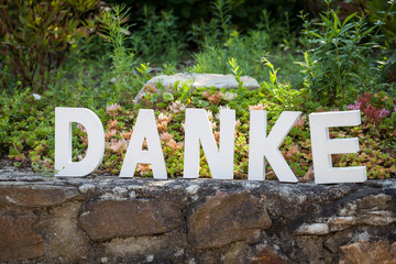 Danke im Steingarten