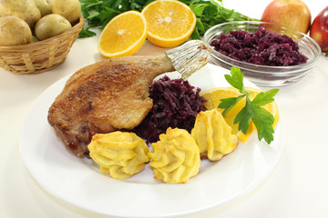 Entenkeule mit Rotkohl