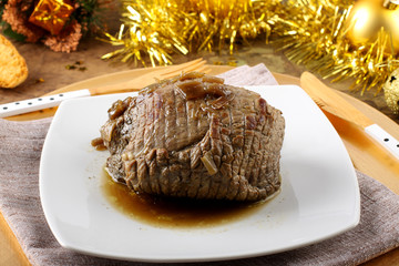 Fototapeta na wymiar Roast beef with gravy