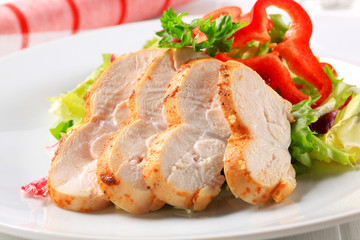 Chicken breast with green salad