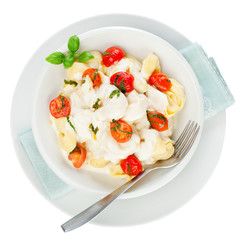 Tortellinis mit Käsesauce