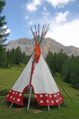 indiase tentkegel gevormd in een Indiaas reservaat