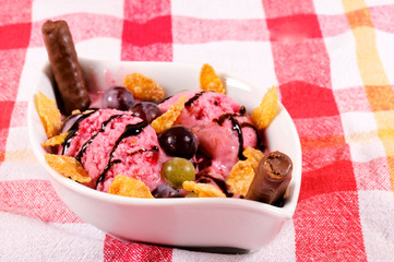 Grape ice cream