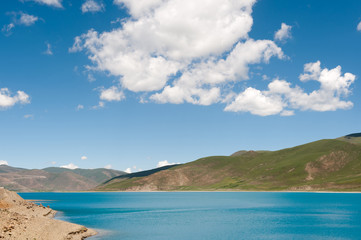 Fototapeta na wymiar Tibet lake