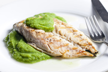 grilled mackerel with mashed pea and basil