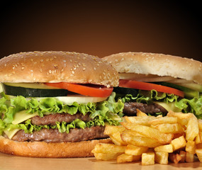 Dos hamburguesas al detalle.