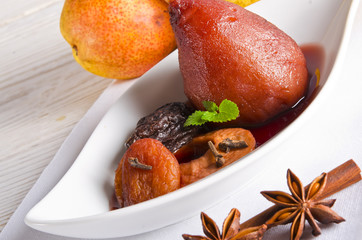 pear helene in red wine with spices