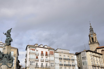 Fototapeta na wymiar Virgen Blanca kwadratowy, Vitoria, Hiszpania