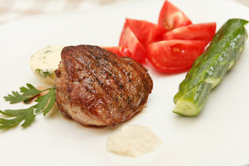 steak with fresh vegetables