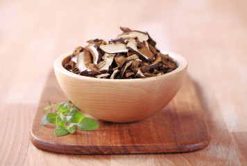 Dried mushrooms