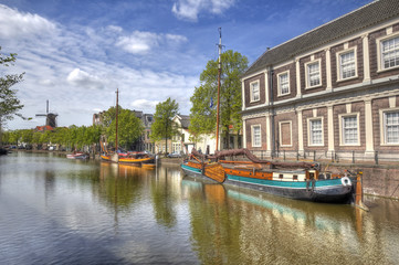 Obraz premium Canal in Schiedam, Holland