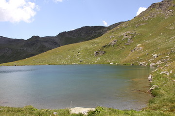 lac de montagne