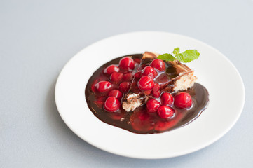 berry cheese cake on dish