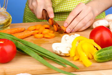 Chopping food ingredients