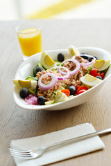 tuna salad with vegetables
