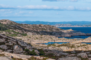 Fototapeta na wymiar Rocky coast at south Norway