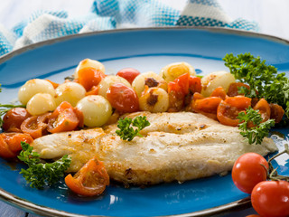 cod with onions and tomatoes sauce