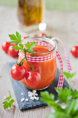 tomatensuppe im glas II