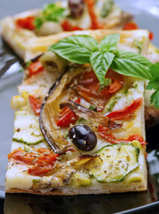 Vegetarian Pizza - Pizza vegetariana - 44663929