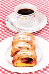 Strudla with vanilla