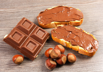 pane con crema al cioccolato