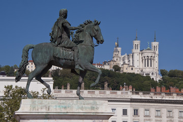 Obraz premium equestrian statue of louis xiv at place bellecour
