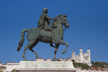 Fototapeta na wymiar equestrian statue of louis xiv at place bellecour