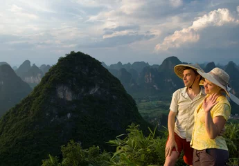 Foto op Canvas lovely couple on top of the Chinese mountain of Moon Hill © petunyia