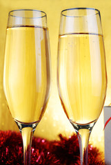 champagne glasses