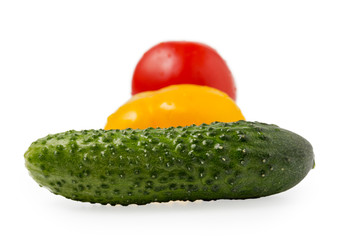 cucumber bell pepper and tomato in traffic light order