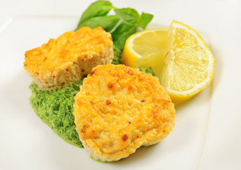 Fishcakes with lemon