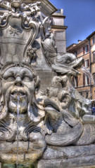 Roma, piazza della Rotonda, la fontana (part.)