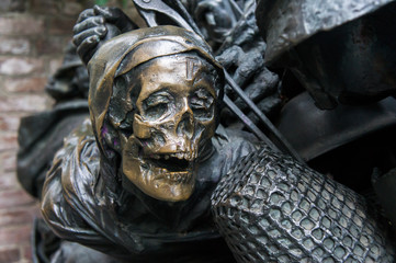 Der Tod Statue