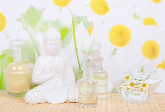 Arrangement Wellness mit weißem Buddha