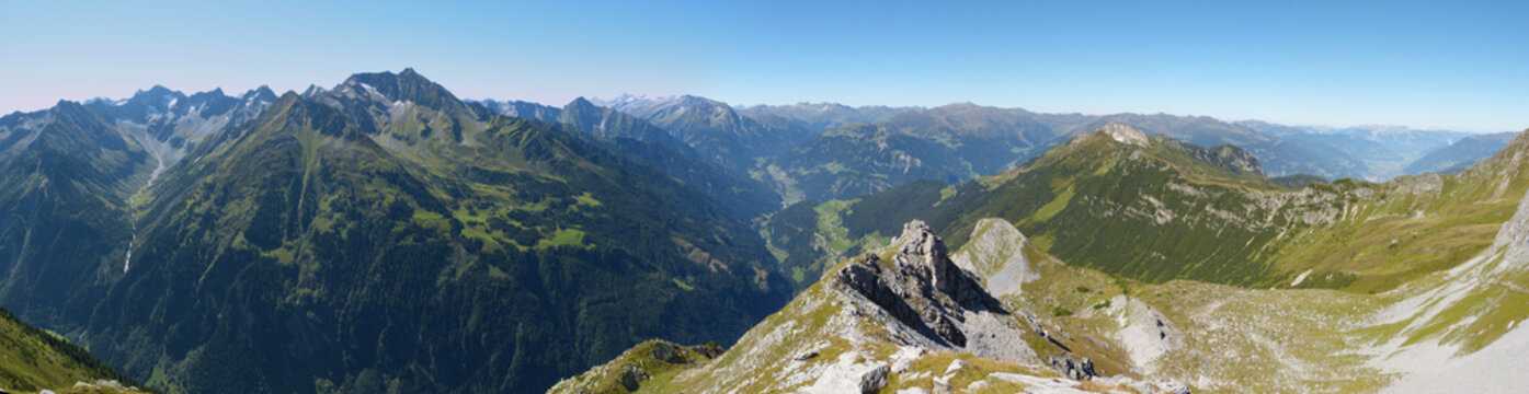 Panorama der Zillertaler Alpen