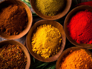 Assorted spices with fresh herbs © Lukas Gojda