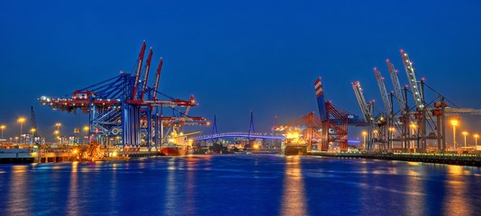 Hamburger Hafen in der Nacht - 44766713